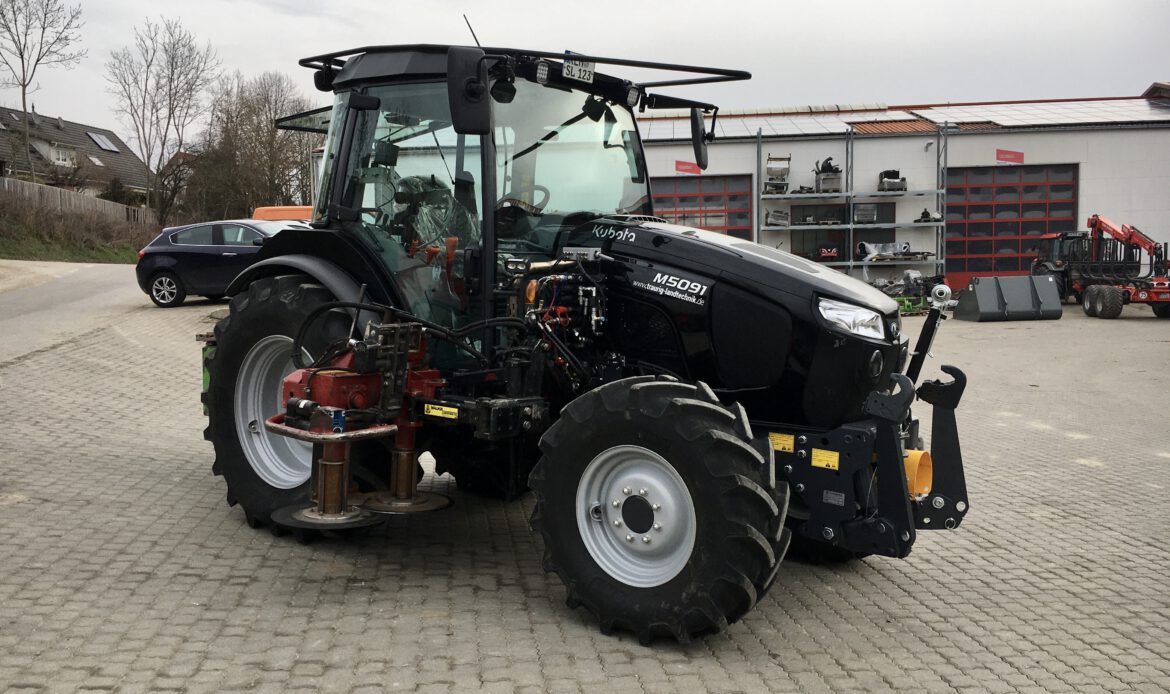 Kubota Hopfenschlepper