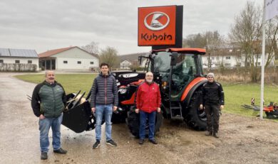 Kubota Schlepper mit ALÖ Frontlader