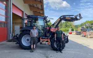 Kubota Hopfenschlepper M5091 mit Frontlader